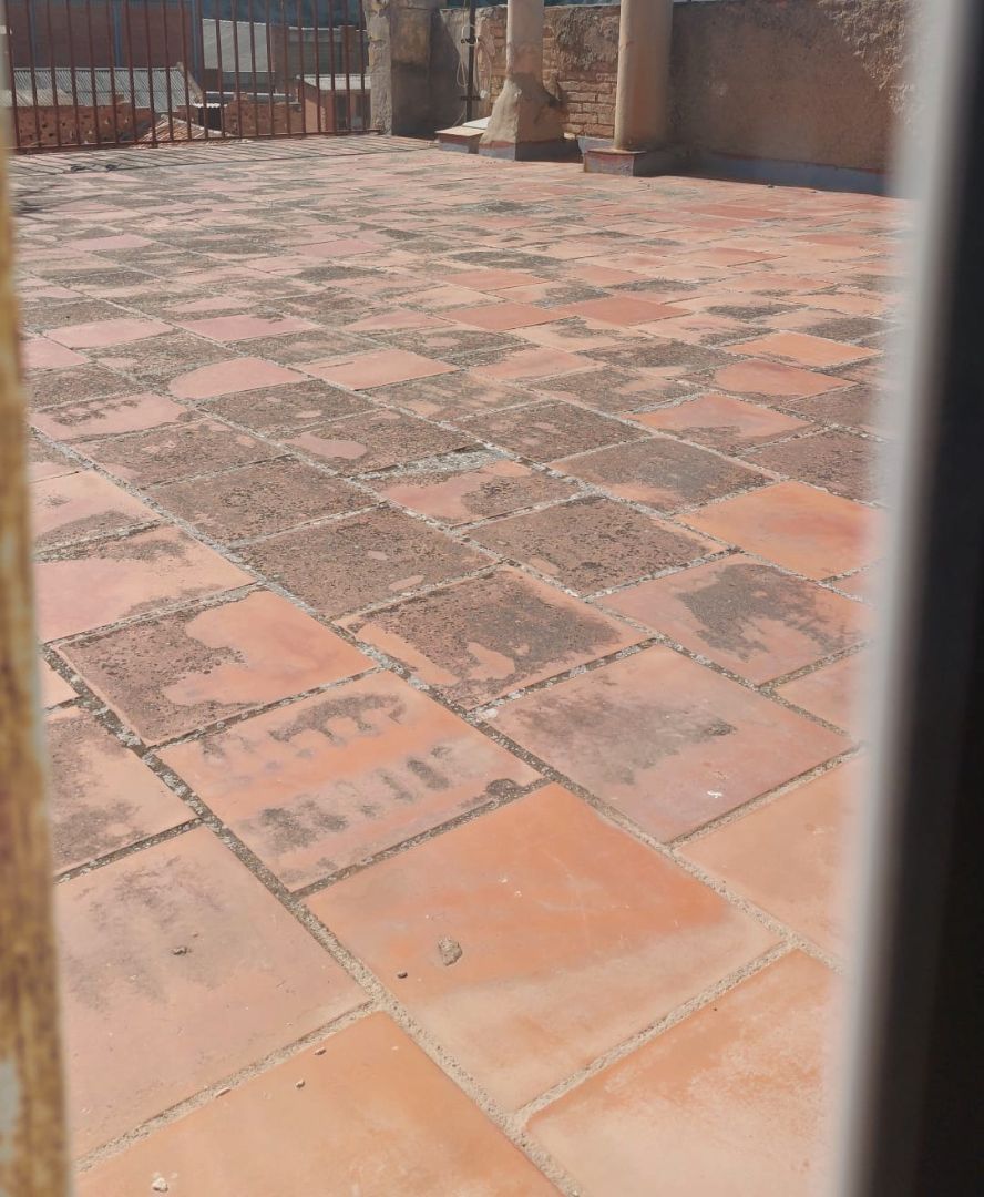 Vista exterior de Pis en venda en Igualada amb Terrassa i Balcó