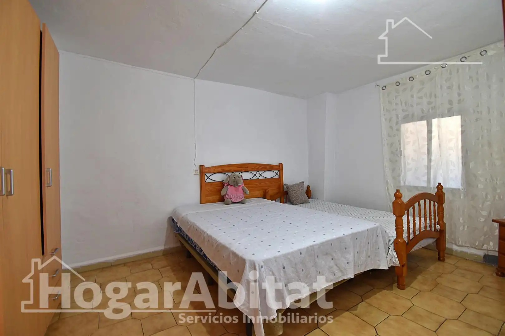 Bedroom of Houses for sale in Oliva  with Air Conditioner, Heating and Terrace