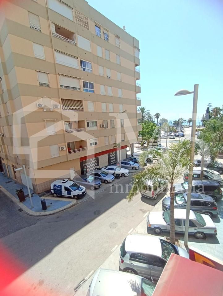 Vista exterior de Pis de lloguer en Vélez-Málaga amb Aire condicionat, Terrassa i Moblat