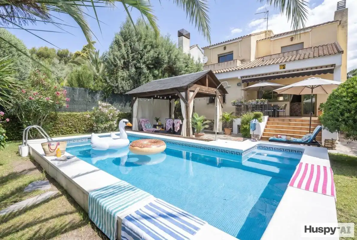 Piscina de Casa o xalet en venda en Rivas-Vaciamadrid amb Aire condicionat, Calefacció i Jardí privat