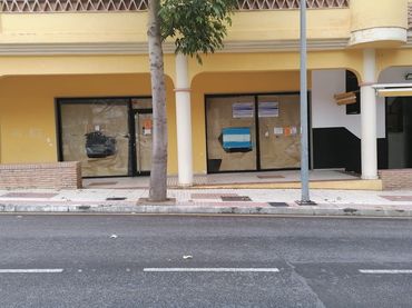Local comercial en venda a Parque de la Paloma