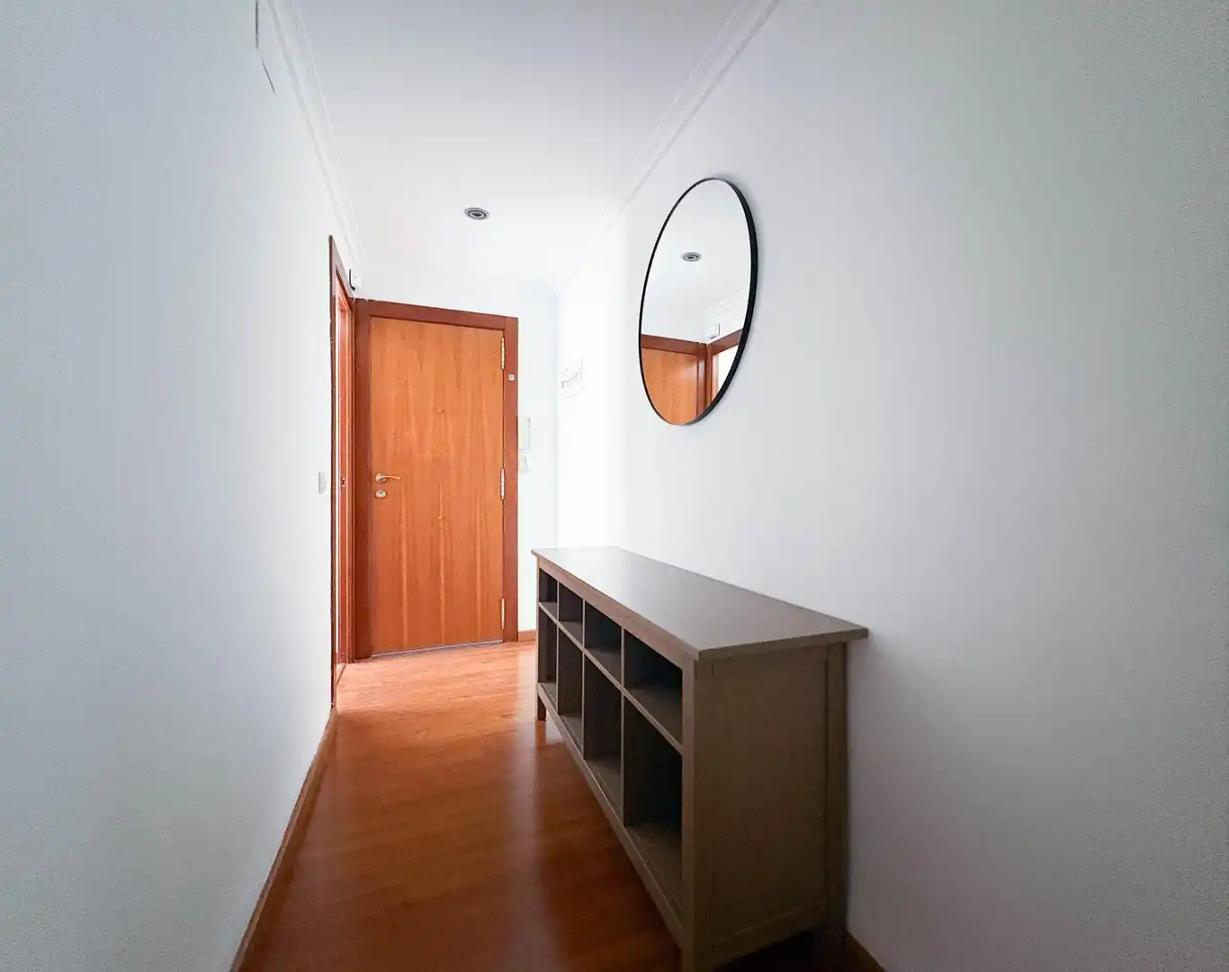 Flat for rent in Valencia  with Air Conditioner, Heating and Furnished