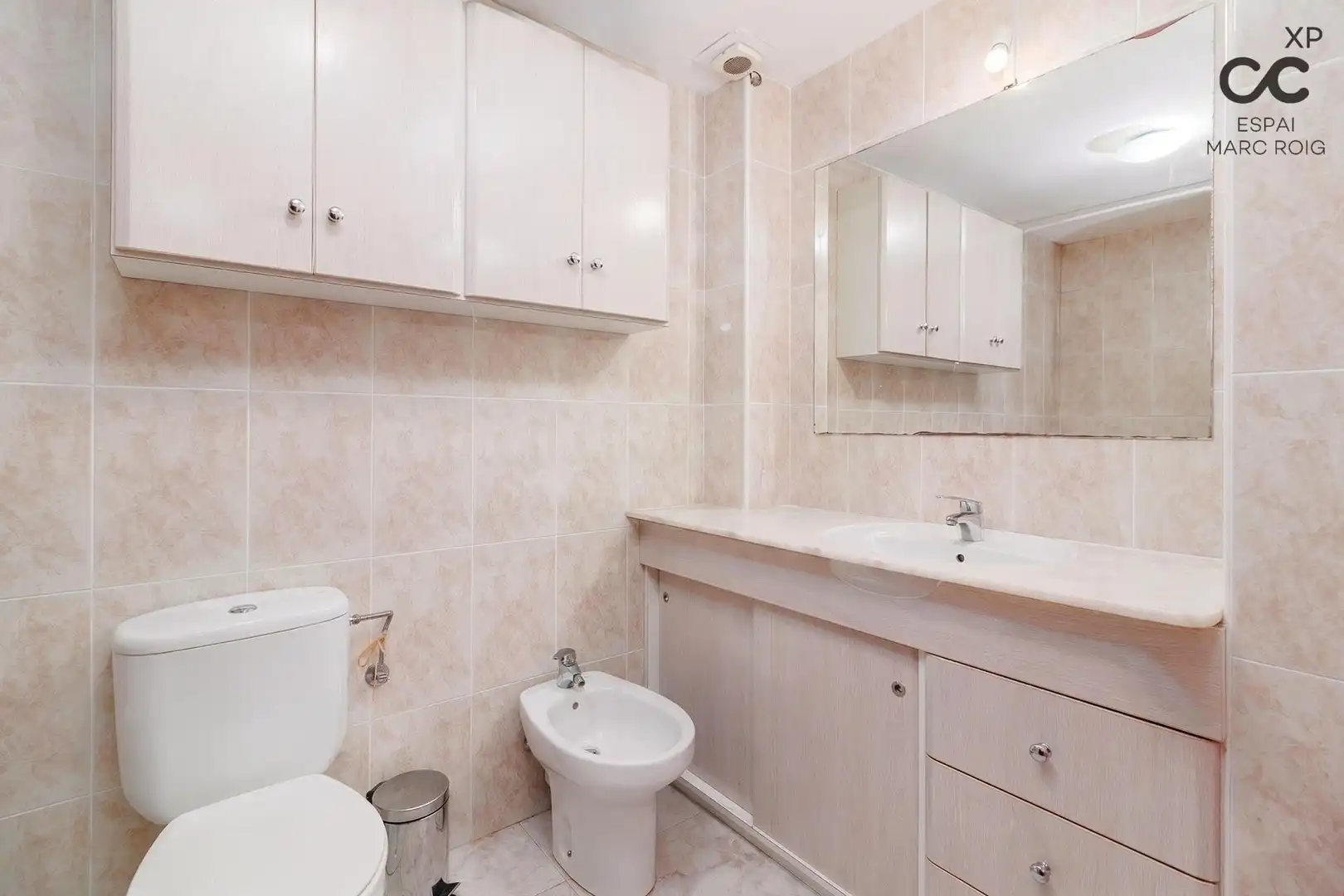Badezimmer von Wohnung zum Verkauf in La Jonquera mit Klimaanlage, Heizung und Terrasse