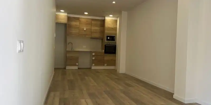 Cocina de Piso en venta en L'Hospitalet de Llobregat con Terraza