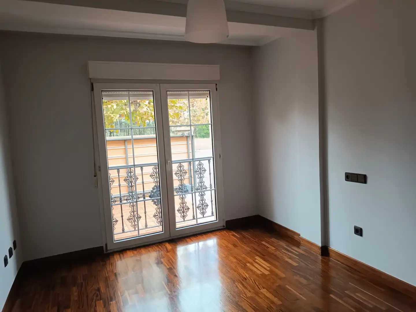 Habitación de Casa o chalet en venta en Castrillón con Calefacción, Jardín privado y Parquet