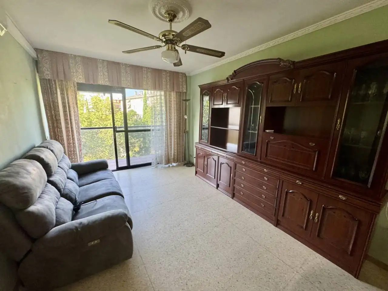 Sala de estar de Piso en venta en Cerdanyola del Vallès con Calefacción y Terraza