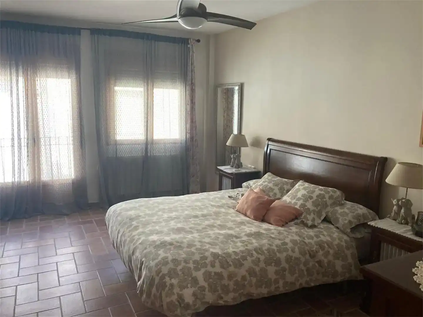 Dormitori de Casa adosada en venda en Torres