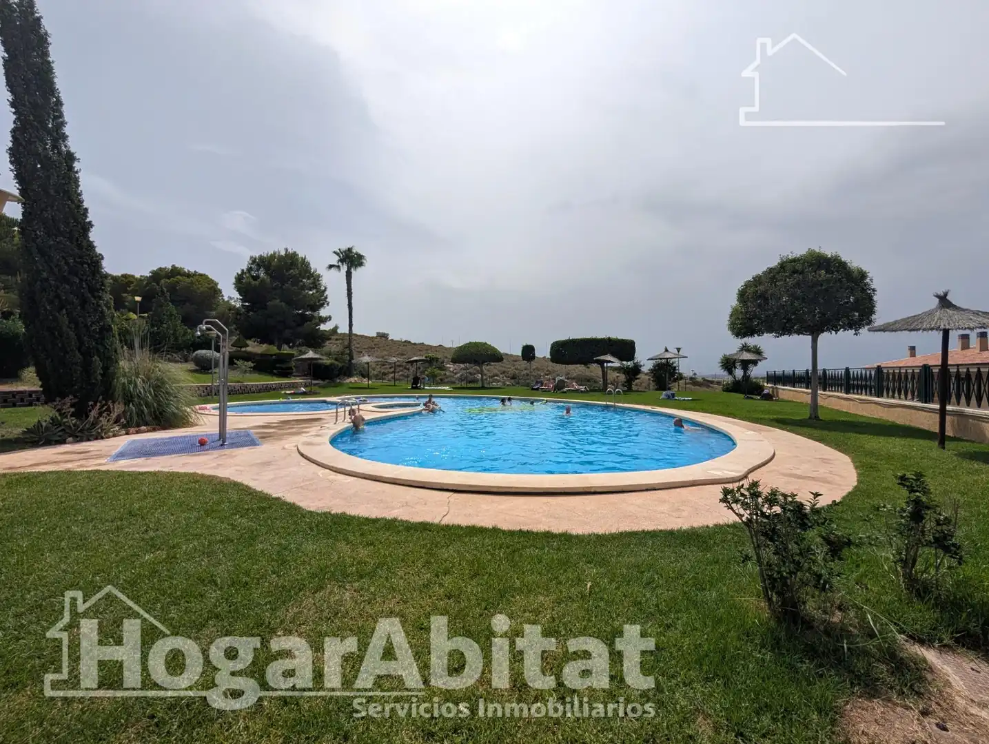 Piscina de Pis en venda en Santa Pola amb Aire condicionat, Calefacció i Moblat