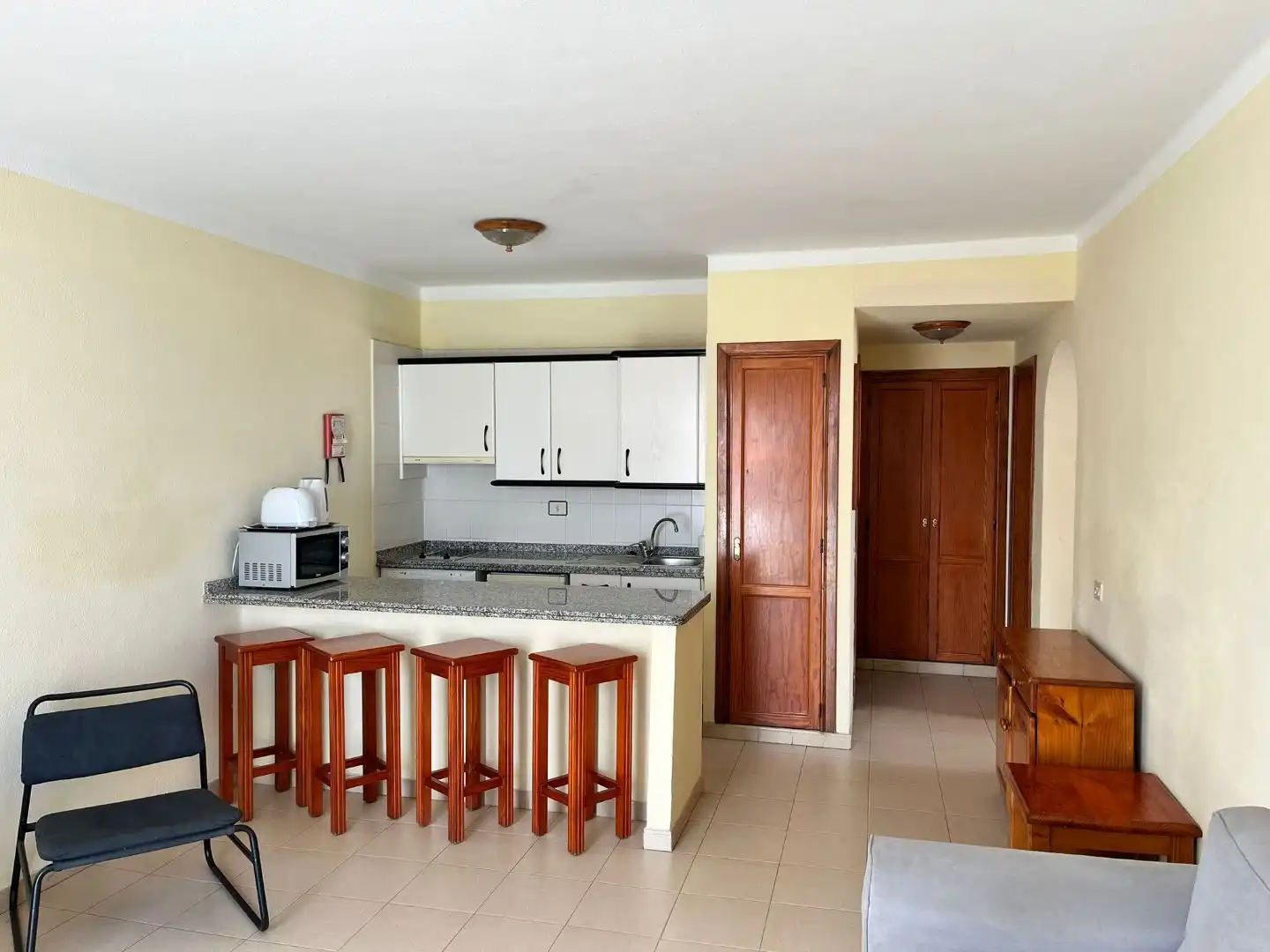 Cuina de Apartament en venda en Adeje amb Terrassa, Moblat i Balcó
