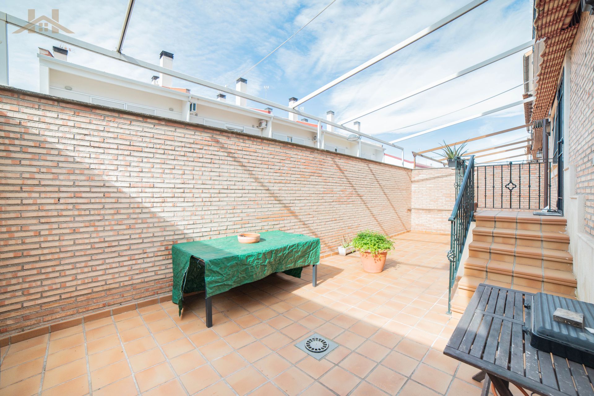 Terrassa de Casa adosada en venda en Aranjuez amb Aire condicionat, Calefacció i Jardí privat