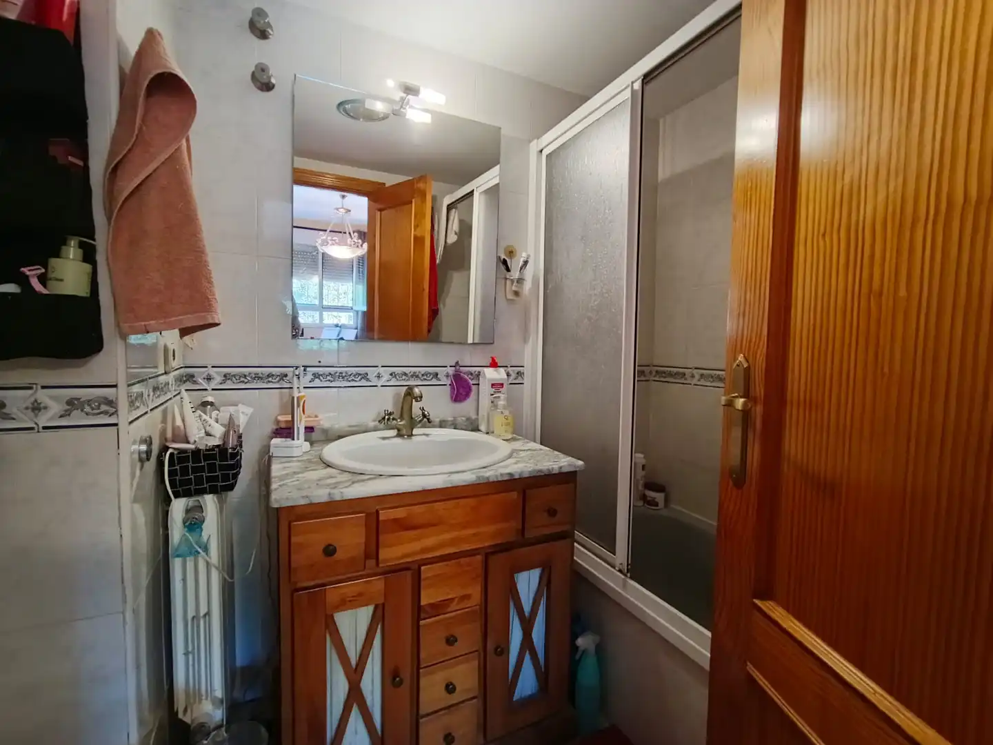 Badezimmer von Einfamilien-Reihenhaus zum Verkauf in Mérida mit Heizung und Abstellraum