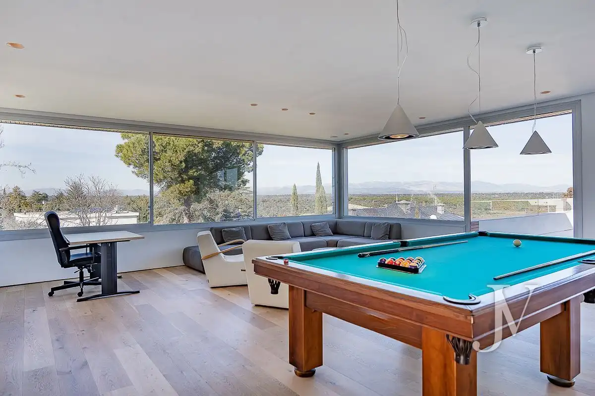 Living room of Houses for sale in Madrid  with Air Conditioner, Heating and Private garden
