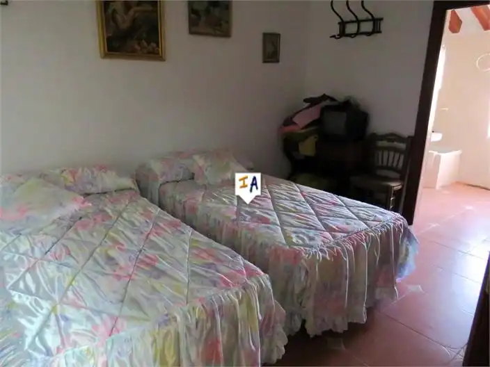 Adossat amb piscina en venda a Martos, imagen 5