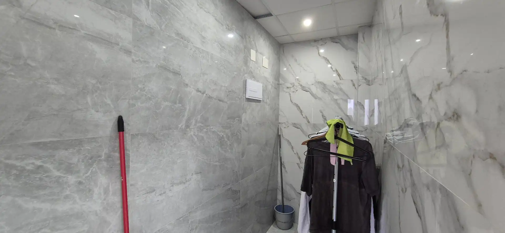 Bathroom of Buildings for sale in Gandia