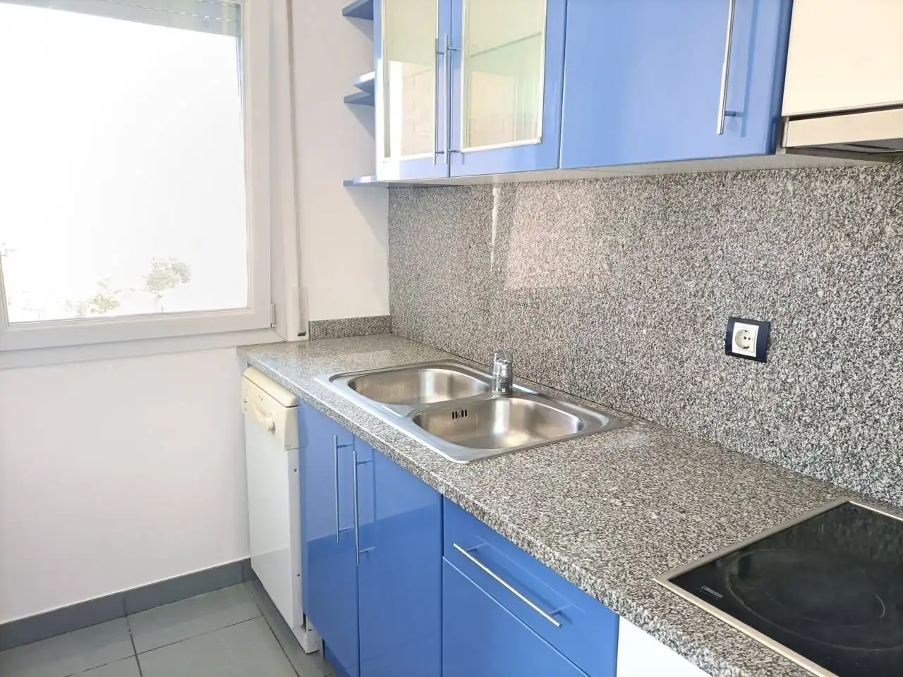 Cocina de Piso en venta en Vic con Calefacción, Terraza y Amueblado