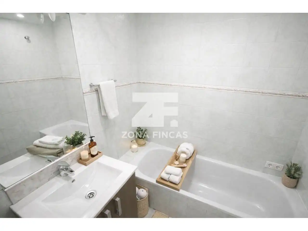 Baño de Apartamento en venta en Santa Coloma de Gramenet