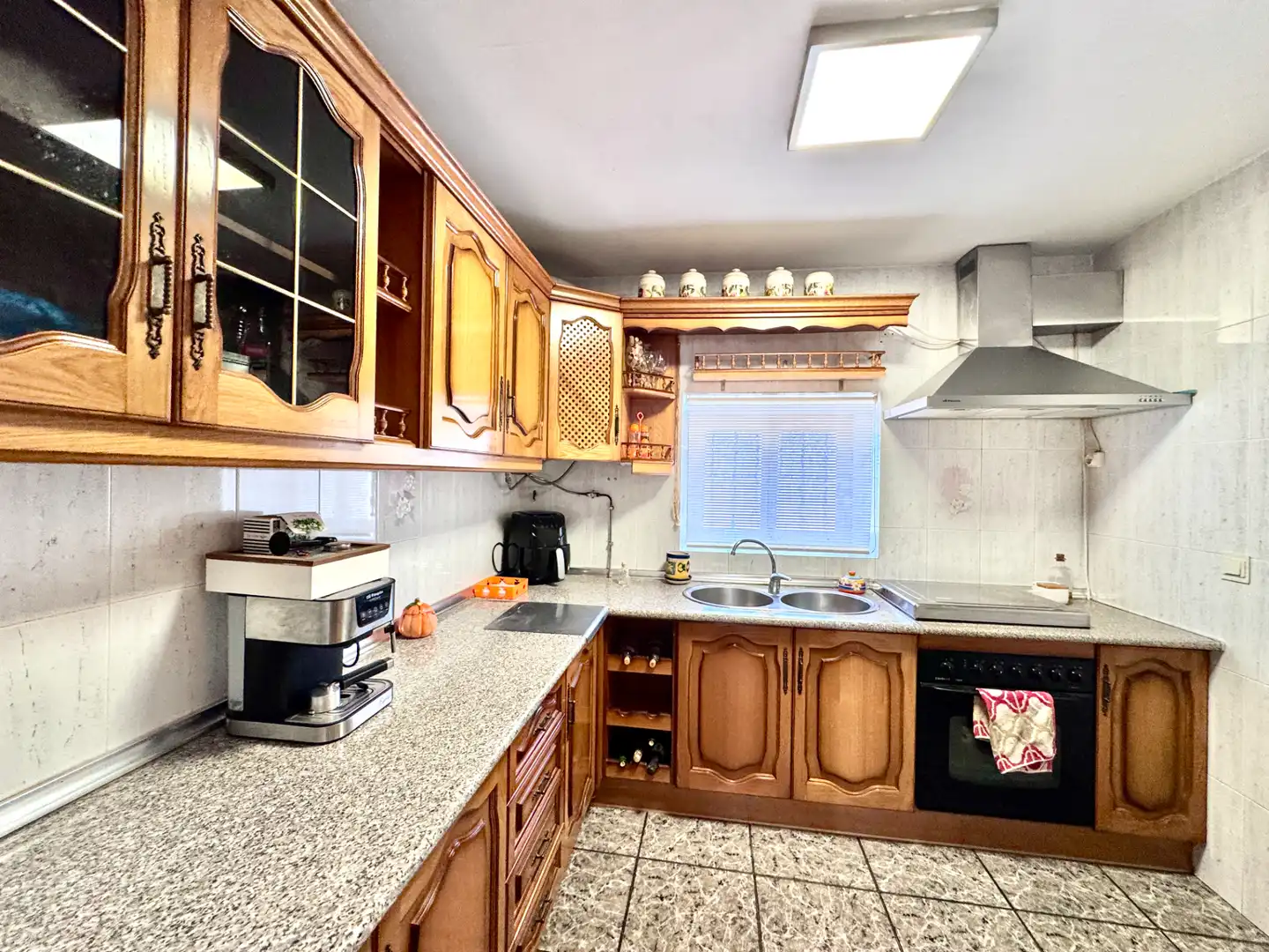 Cuina de Casa o xalet en venda en Ugíjar amb Terrassa, Traster i Moblat