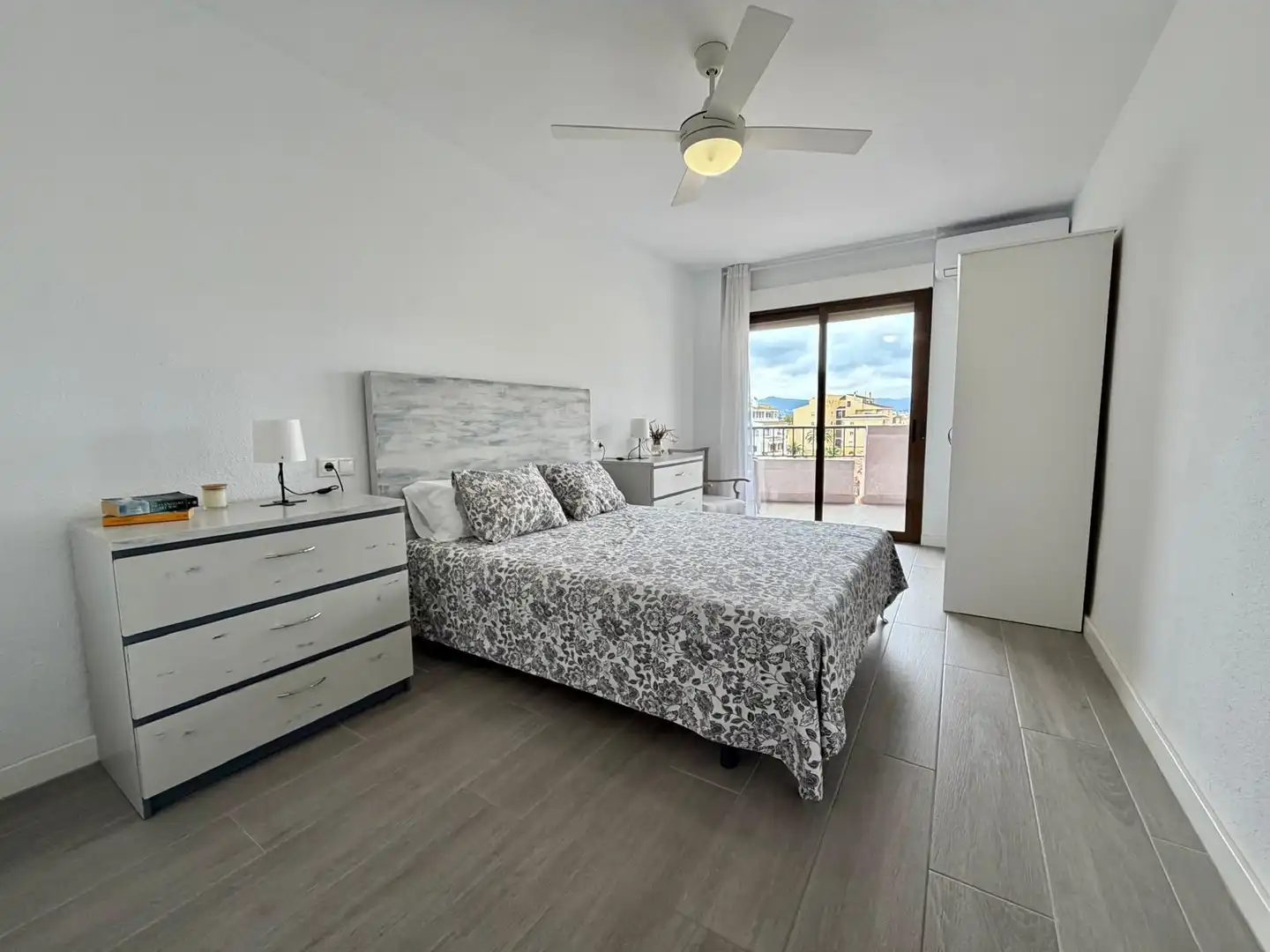 Habitación de Apartamento de alquiler en Jávea / Xàbia con Terraza, Amueblado y Internet