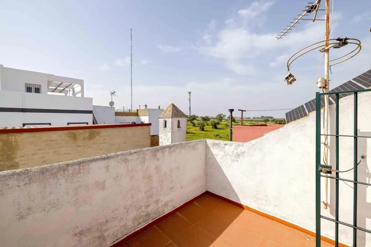 Terrassa de Casa adosada en venda en Castilleja de la Cuesta amb Aire condicionat, Calefacció i Terrassa