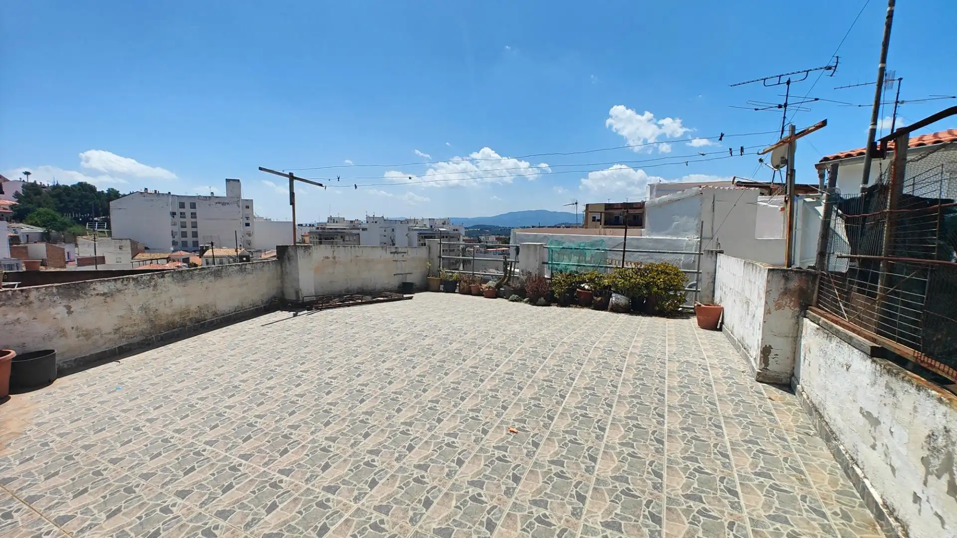 Haus mit Terrasse zum Verkauf in Calle de García Vao 12 y 14