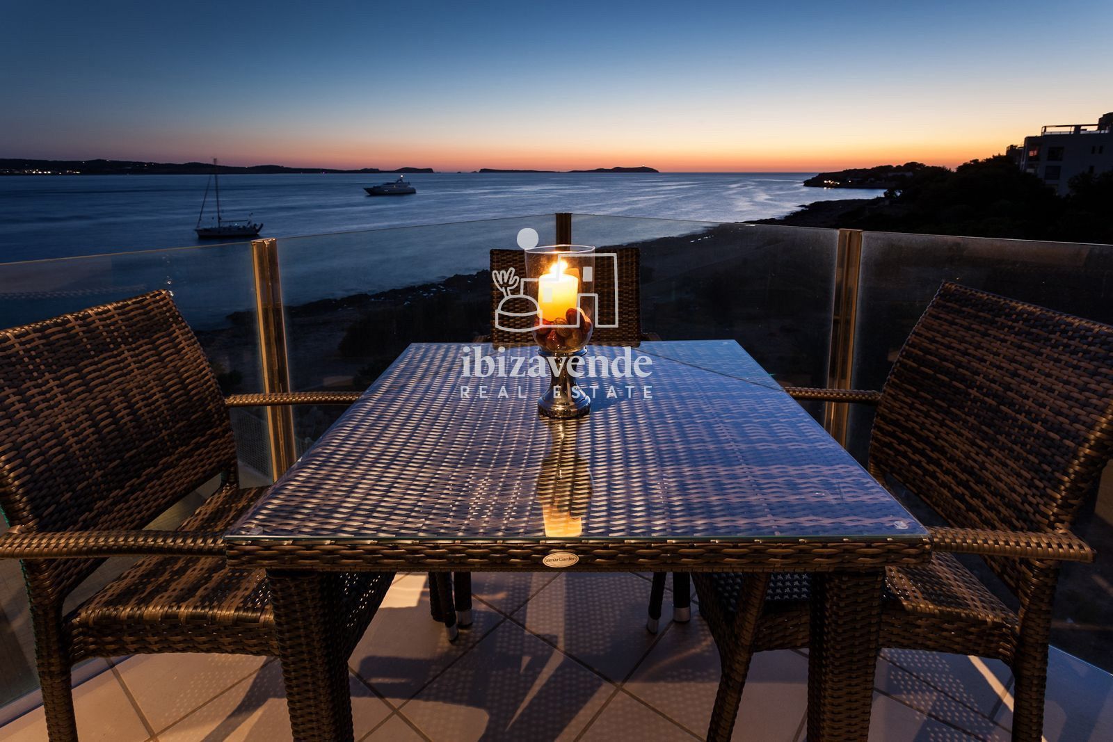 Àtic de lloguer en Sant Antoni de Portmany amb Aire condicionat, Terrassa i Moblat