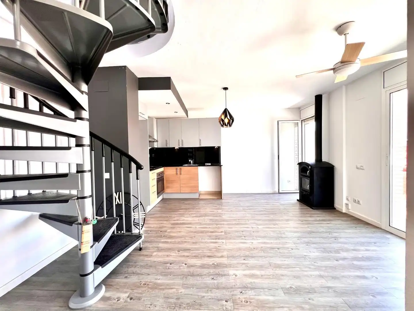 Living room of Duplexes for sale in Santa Bàrbara