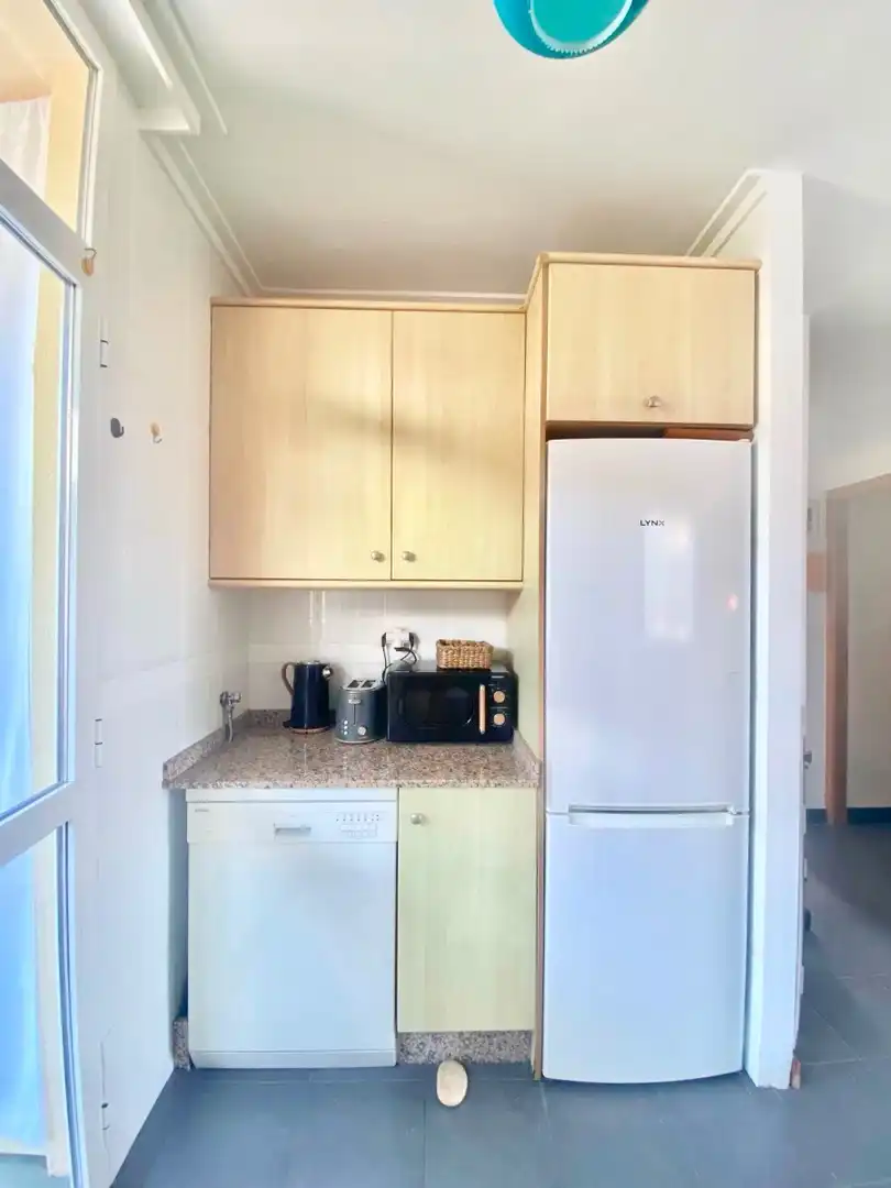 Cocina de Apartamento de alquiler en Cartagena con Aire acondicionado, Piscina y Amueblado