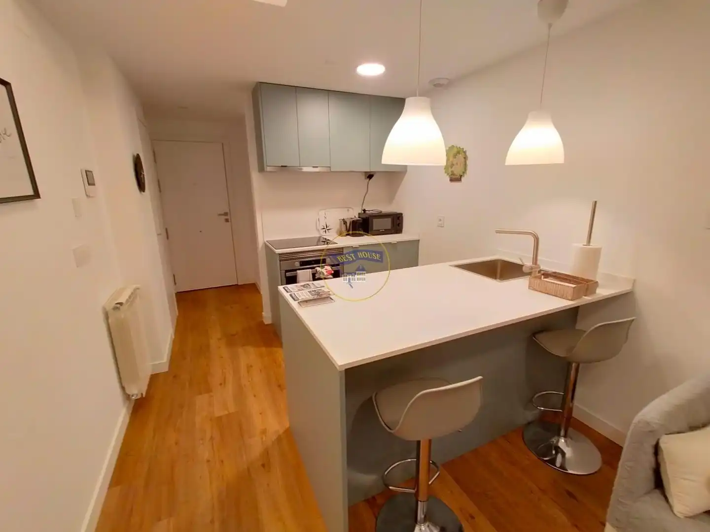 Estudio de alquiler en Calle URZAIZ, Casablanca - Calvario