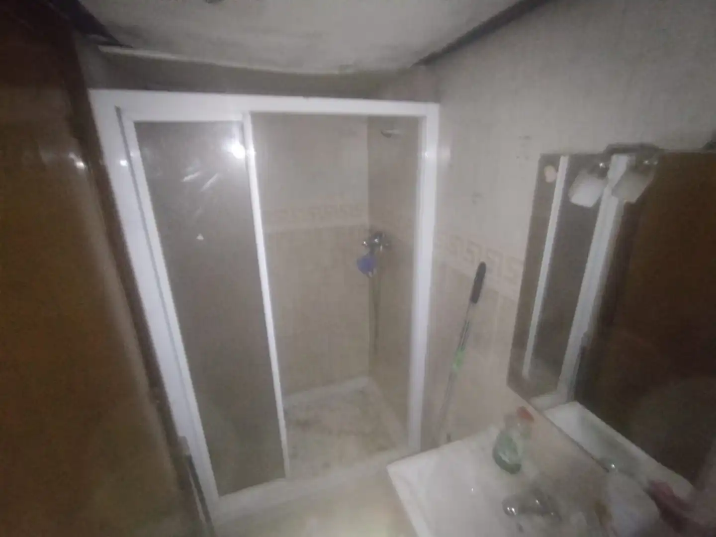 Baño de Casa o chalet en venta en Santa Coloma de Gramenet con Terraza y Balcón