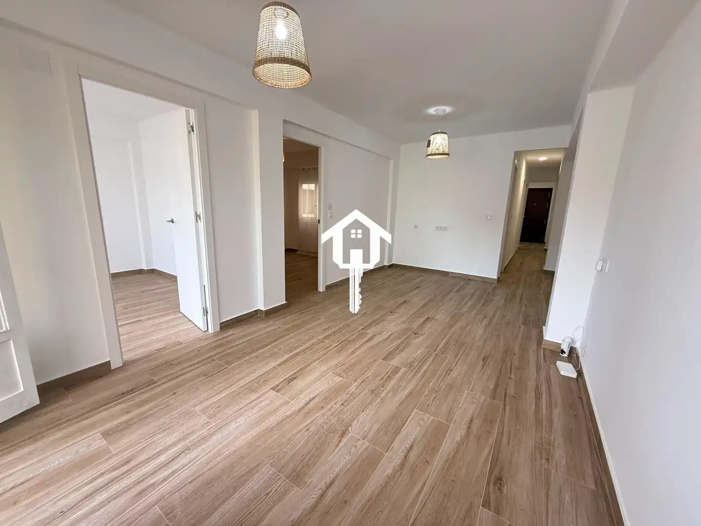 Vista exterior de Piso en venta en Elda con Balcón