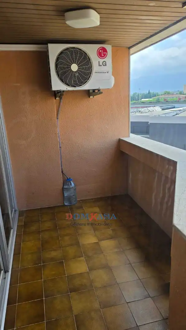 Flat with terrace for sale in Plaça 1 d'octubre 10, imagen 21