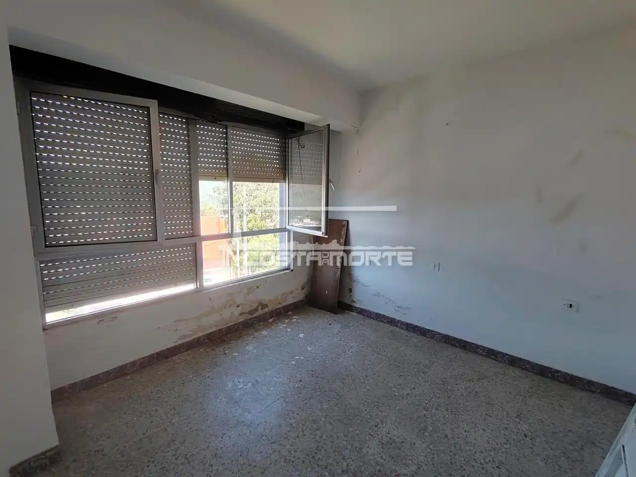 Bedroom of Duplexes for sale in Cee  with Storage room