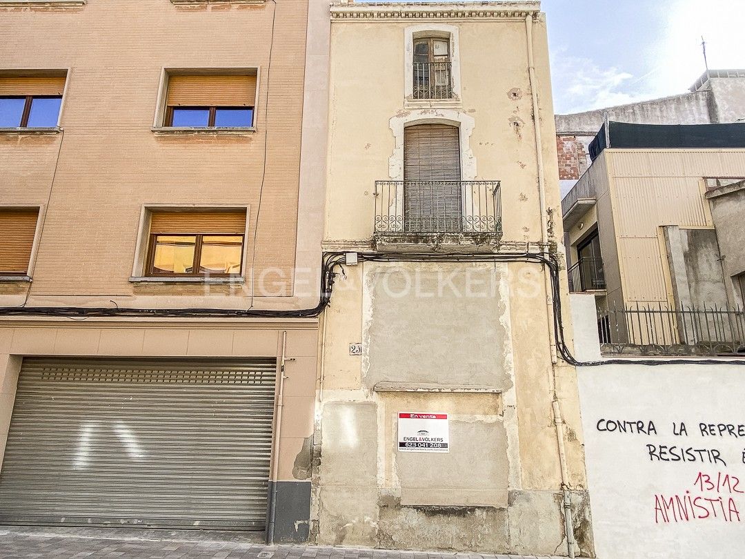 Exterior view of House or chalet for sale in Vilafranca del Penedès  with Heating, Terrace and Balcony