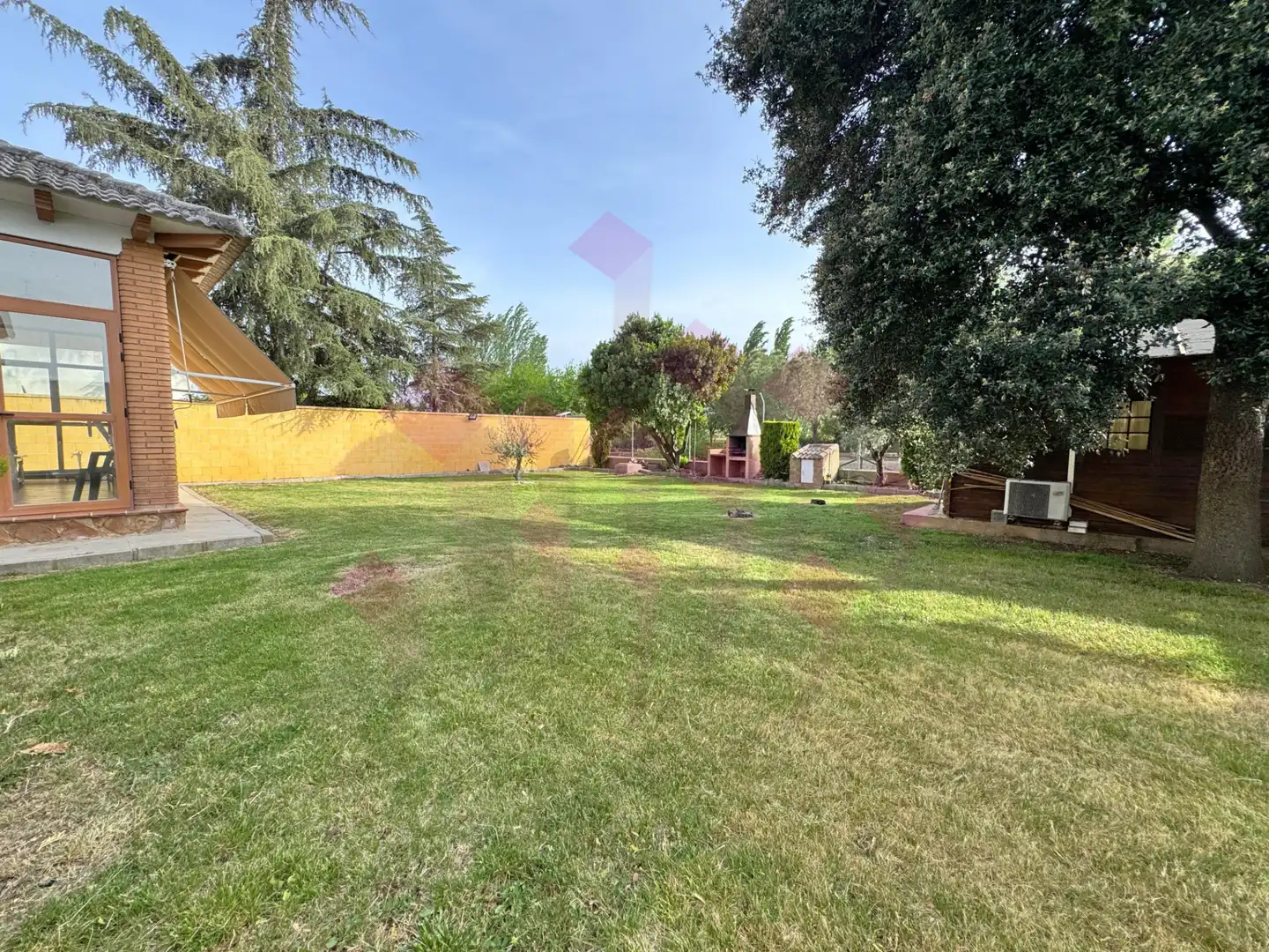Houses for sale in Picón  with Air Conditioner, Heating and Private garden