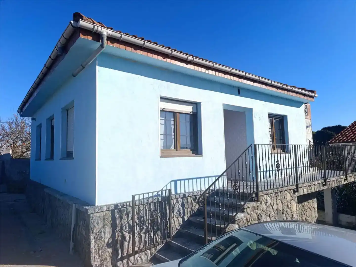 Vista exterior de Pis en venda en Gozón amb Traster i Balcó