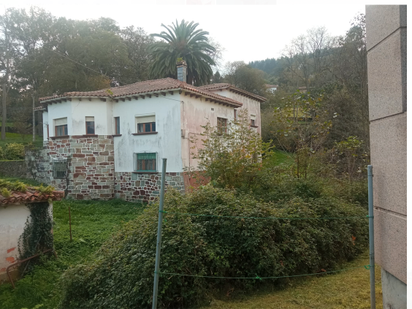 Vista exterior de Casa o xalet en venda en Cudillero amb Calefacció, Jardí privat i Parquet