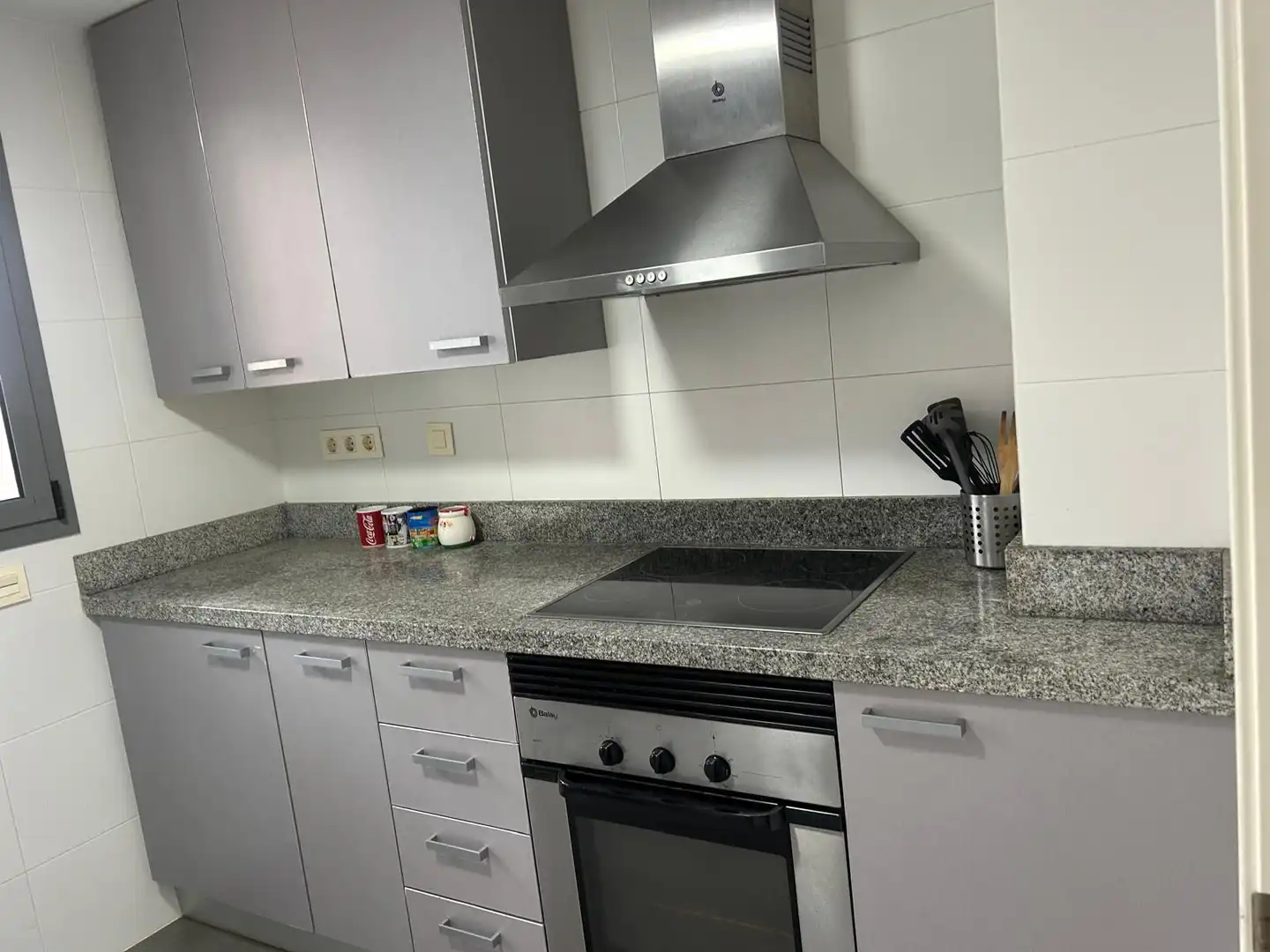 Cocina de Piso de alquiler en Valencia con Aire acondicionado, Amueblado y Horno