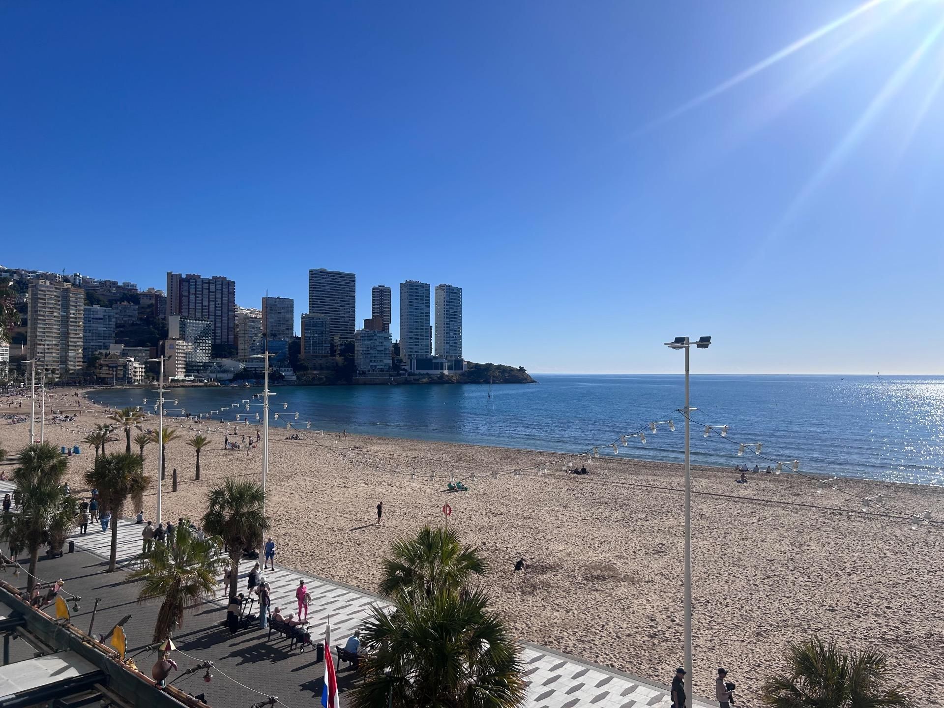 Vista exterior de Apartamento en venta en Benidorm con Jardín privado y Terraza