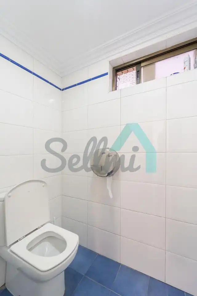 Local comercial de lloguer a Manuel Pedregal, imagen 35