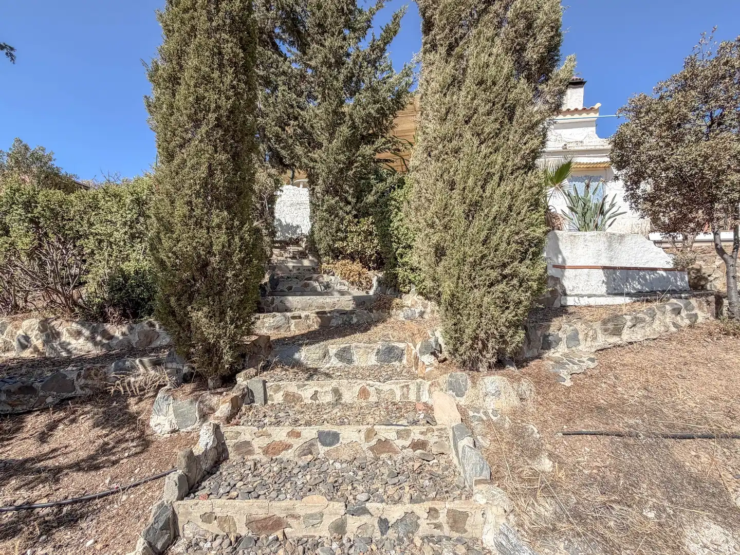 Vista exterior de Casa o xalet en venda en Cártama amb Aire condicionat i Jardí privat
