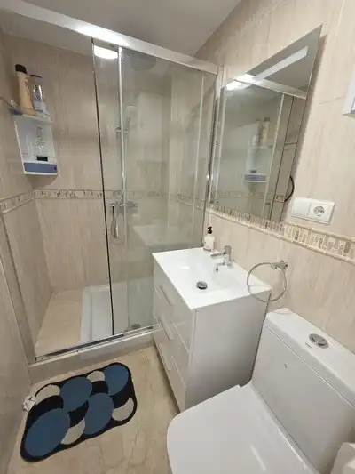 Baño de Apartamento en venta en Fuengirola con Aire acondicionado, Calefacción y Terraza