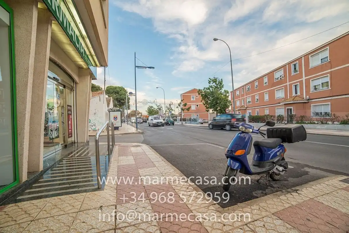 Local comercial de lloguer a mediterraneo, imagen 2