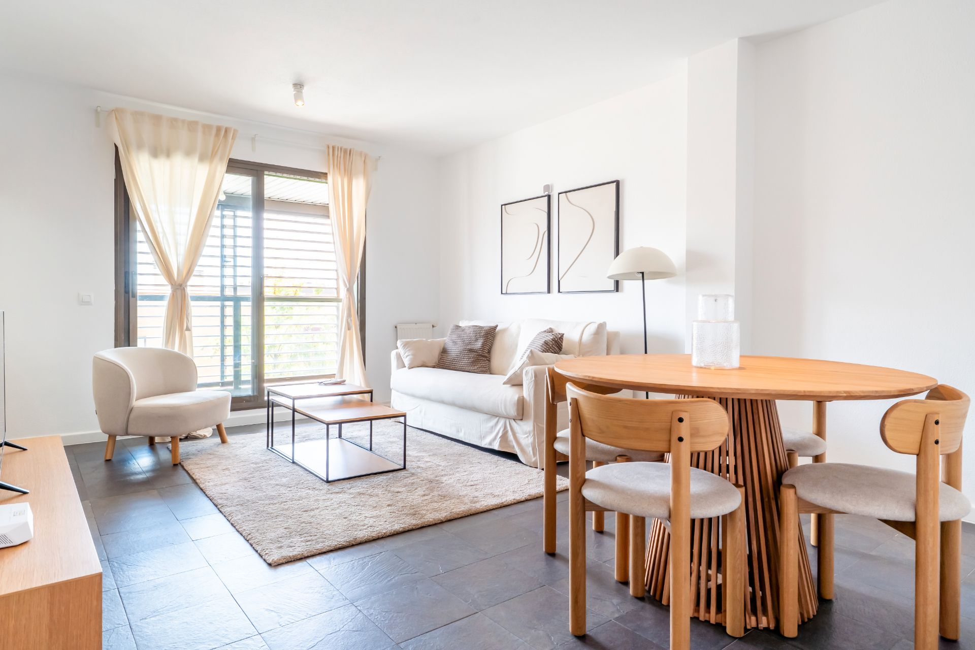 Living room of Flat to rent in  Madrid Capital  with Air Conditioner, Heating and Terrace
