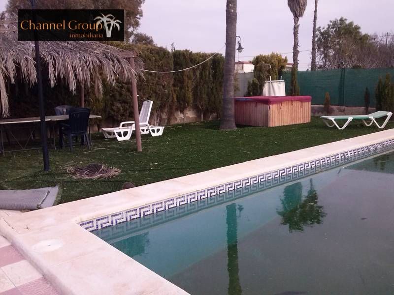 Swimming pool of House or chalet to rent in Elche / Elx  with Air Conditioner, Terrace and Storage room