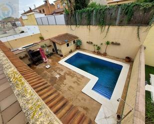 Piscina de Casa o xalet en venda en Algeciras amb Aire condicionat, Jardí privat i Terrassa