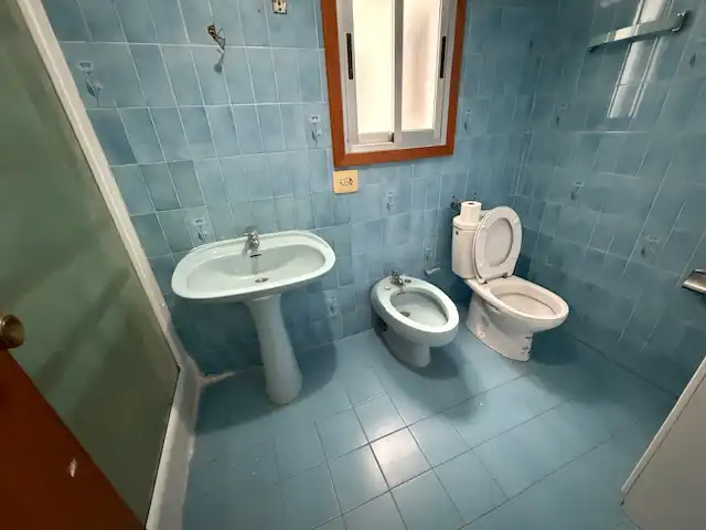 Baño de Piso en venta en Cullera con Balcón