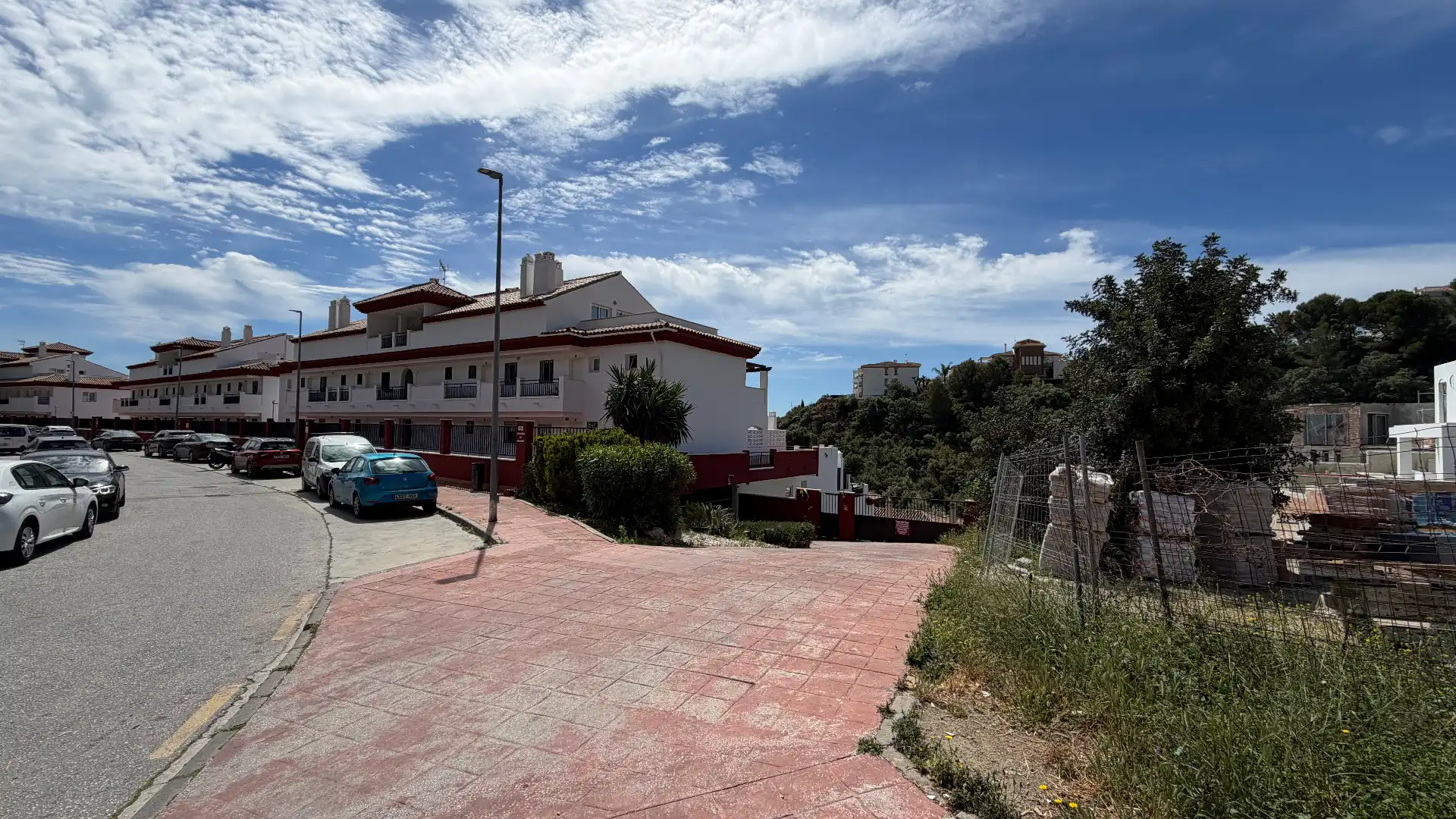 Außenansicht von Garage zum Verkauf in Benalmádena