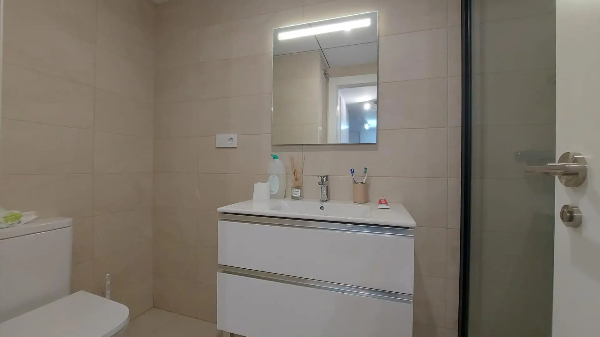 Bany de Apartament de lloguer en El Ejido amb Aire condicionat, Terrassa i Moblat