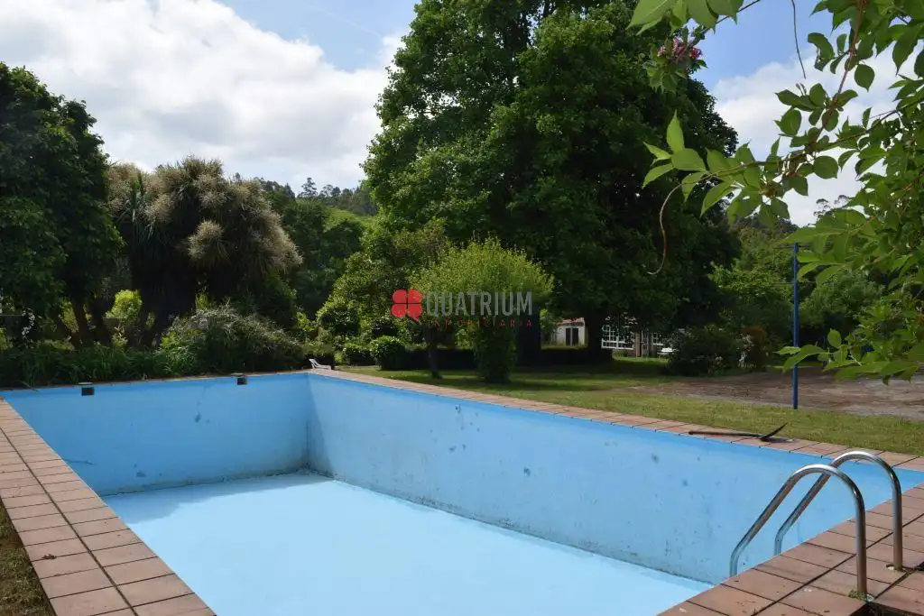 Swimming pool of Houses for sale in Santiago de Compostela   with Swimming Pool