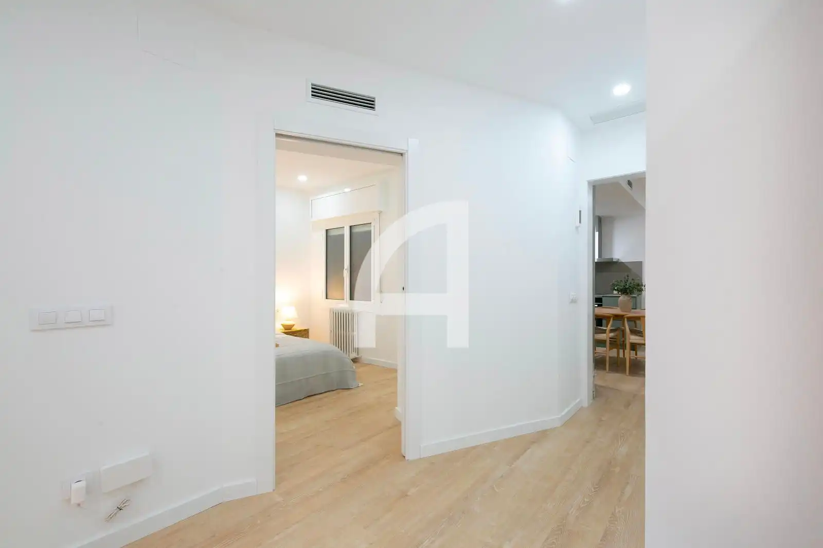 Wohnung zum Verkauf in Barcelona mit Klimaanlage, Heizung und Parkett